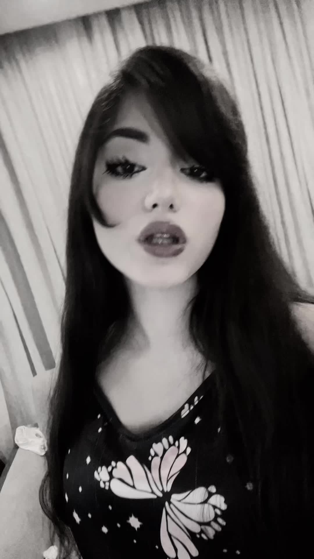 @nazlitologar