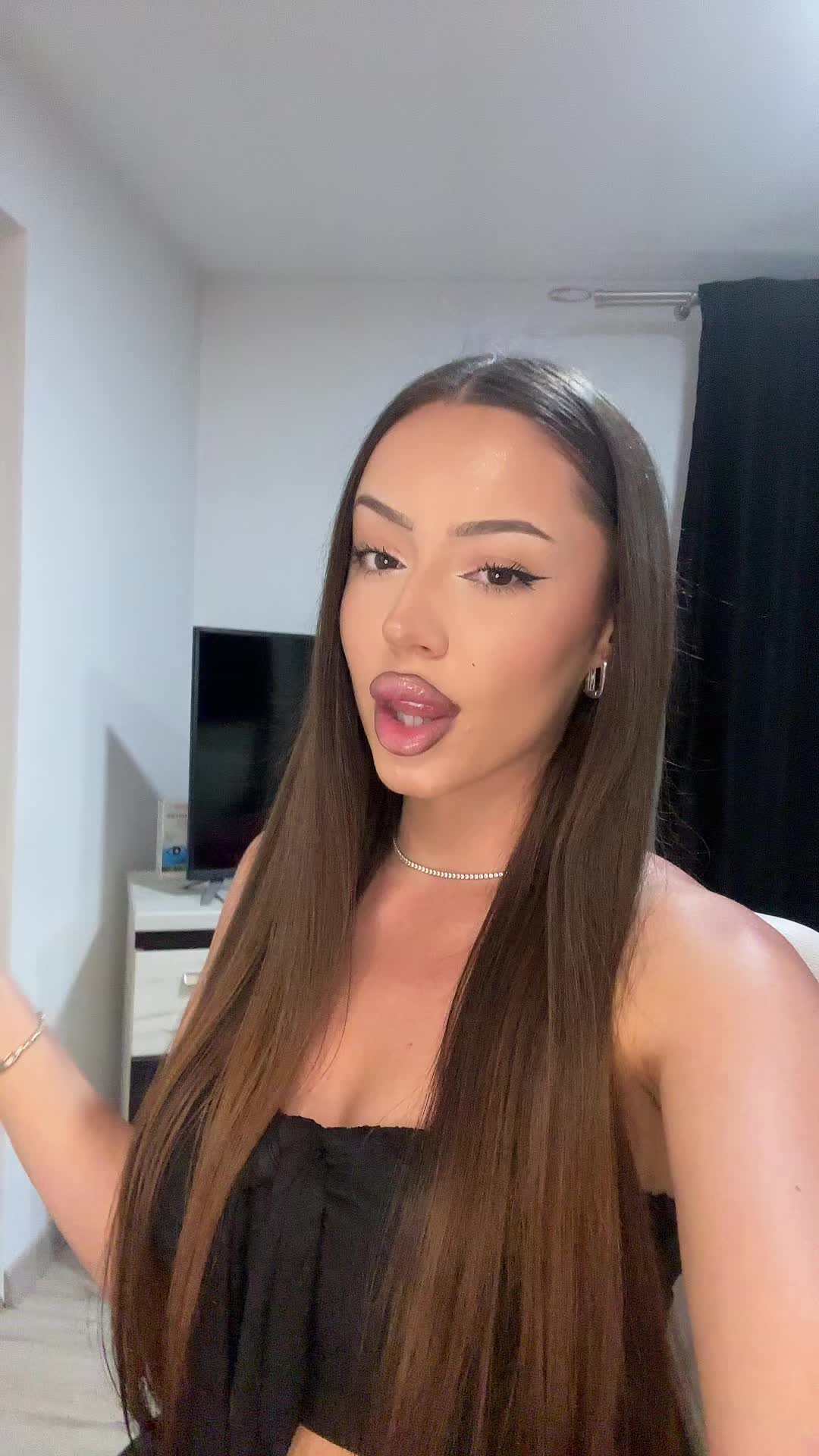@F.