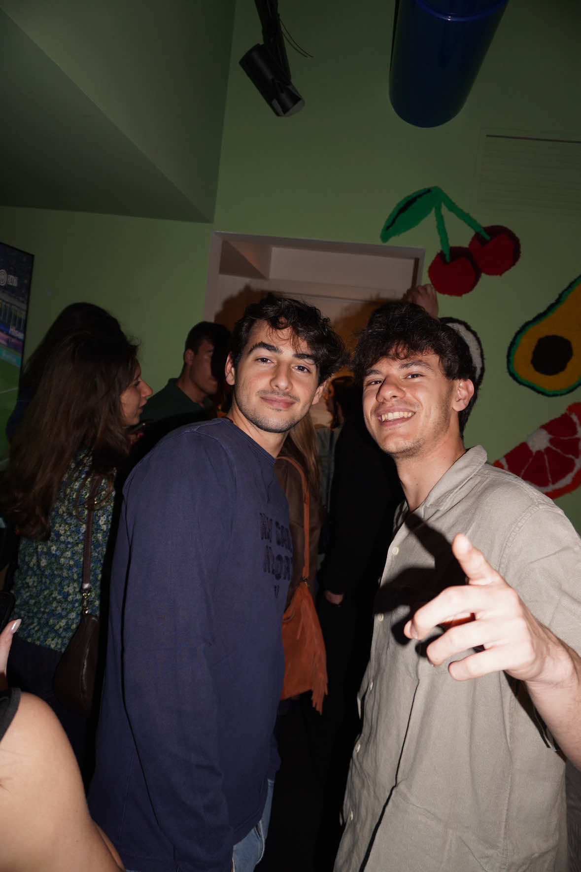 @friendsofstrangerss
