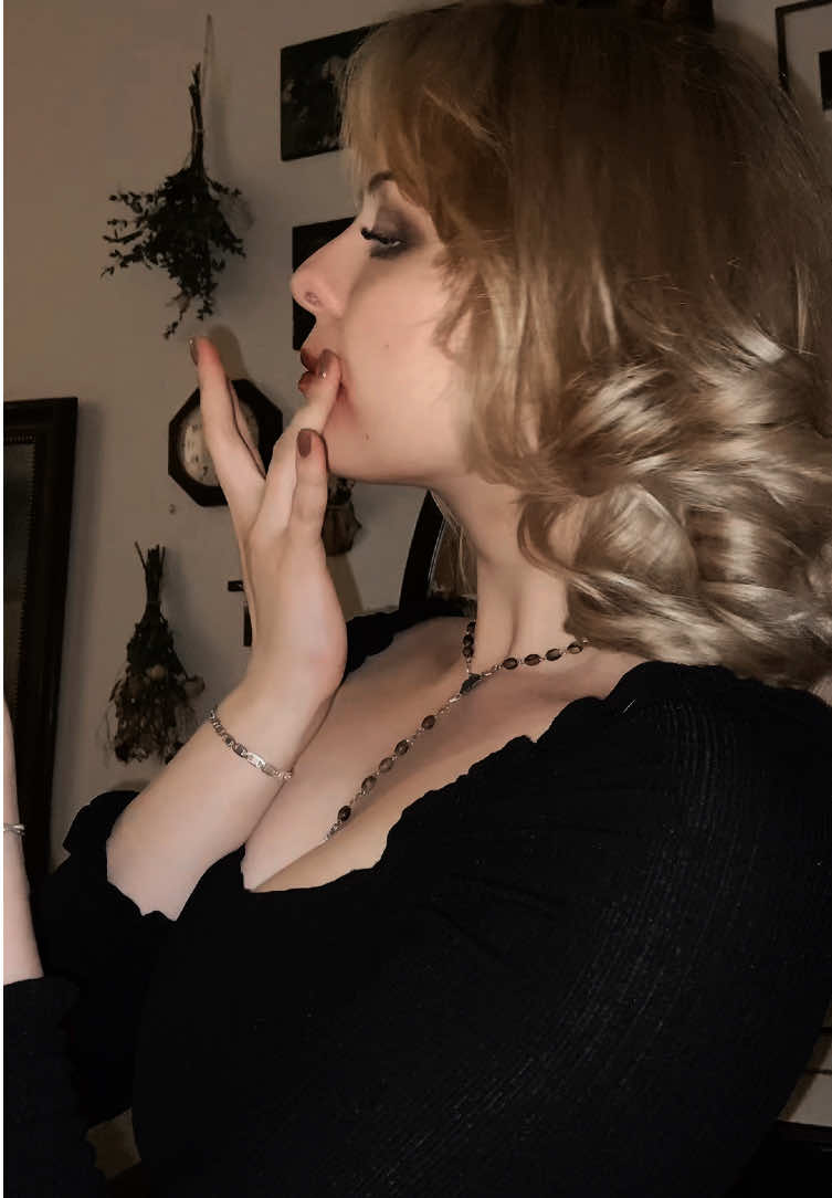 @𝐸𝓁𝒾𝓈𝑒 𝐿𝒾𝓁𝒿𝒶