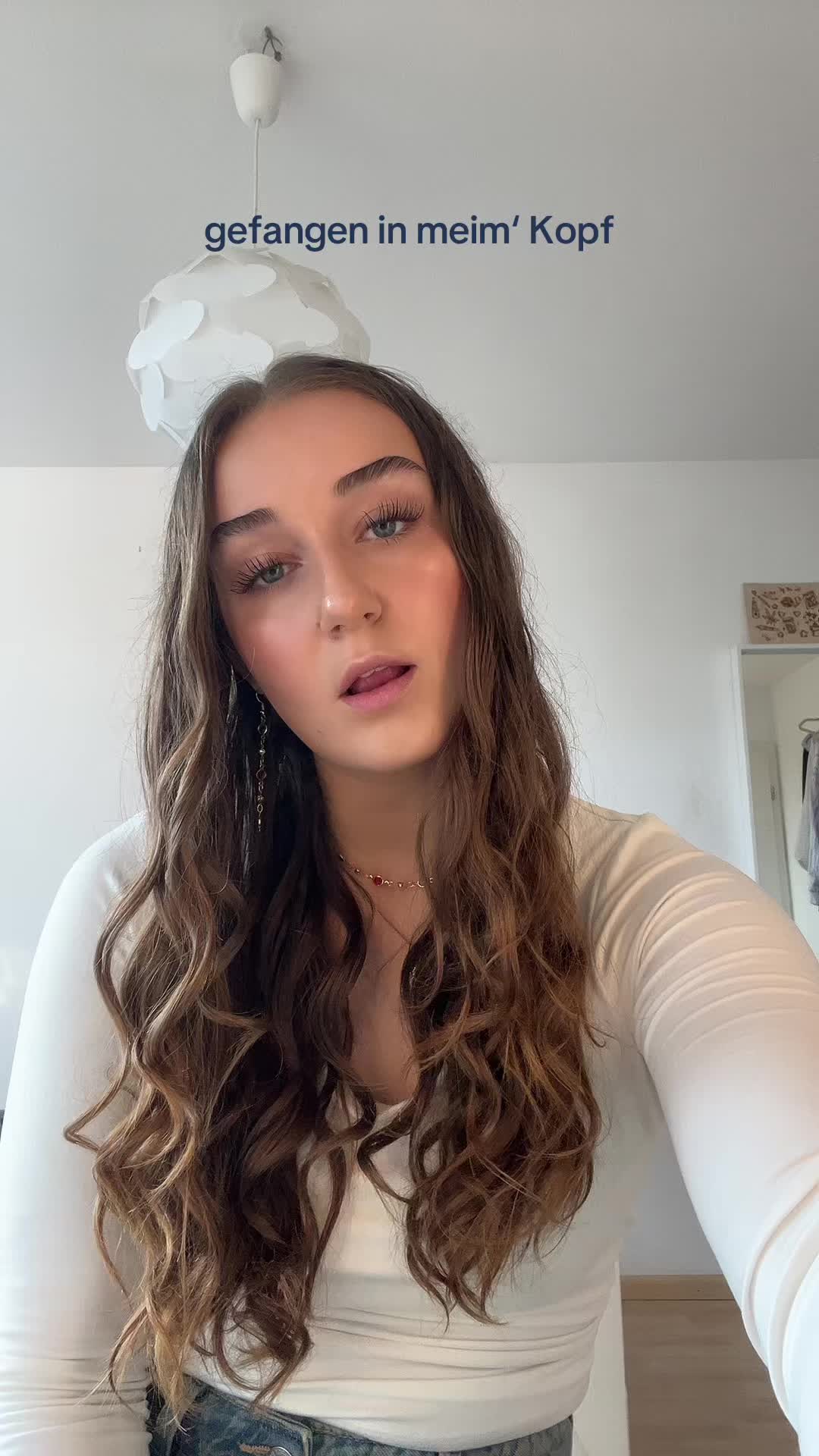 @lucymoee