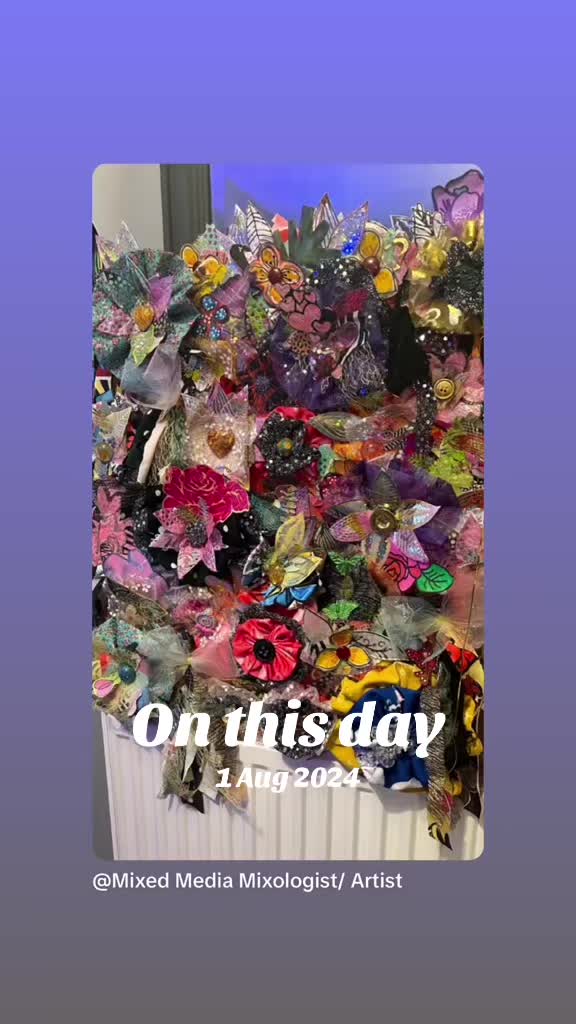 @Mixed Media Mixologist/ Artist