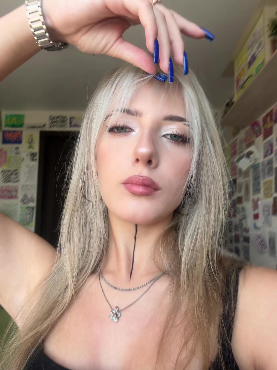 @KOMBOU