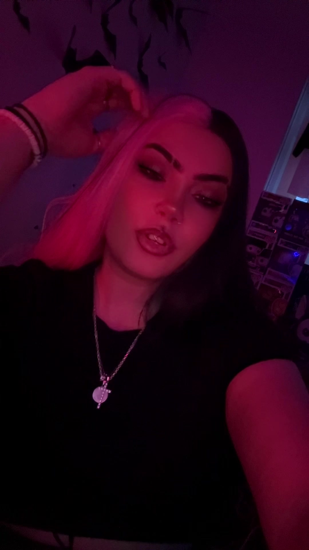 @ℙ𝕒𝕡𝕚𝔾𝕙𝕠𝕤𝕥...