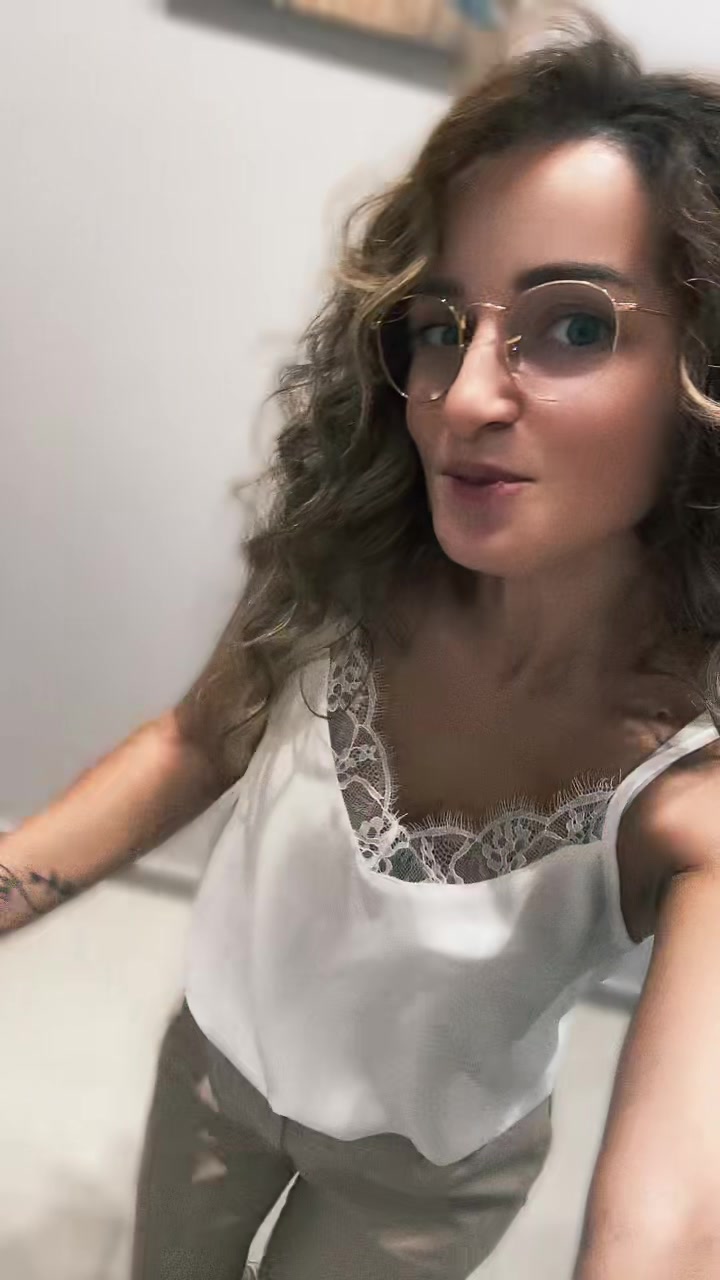 @Elena Ely
