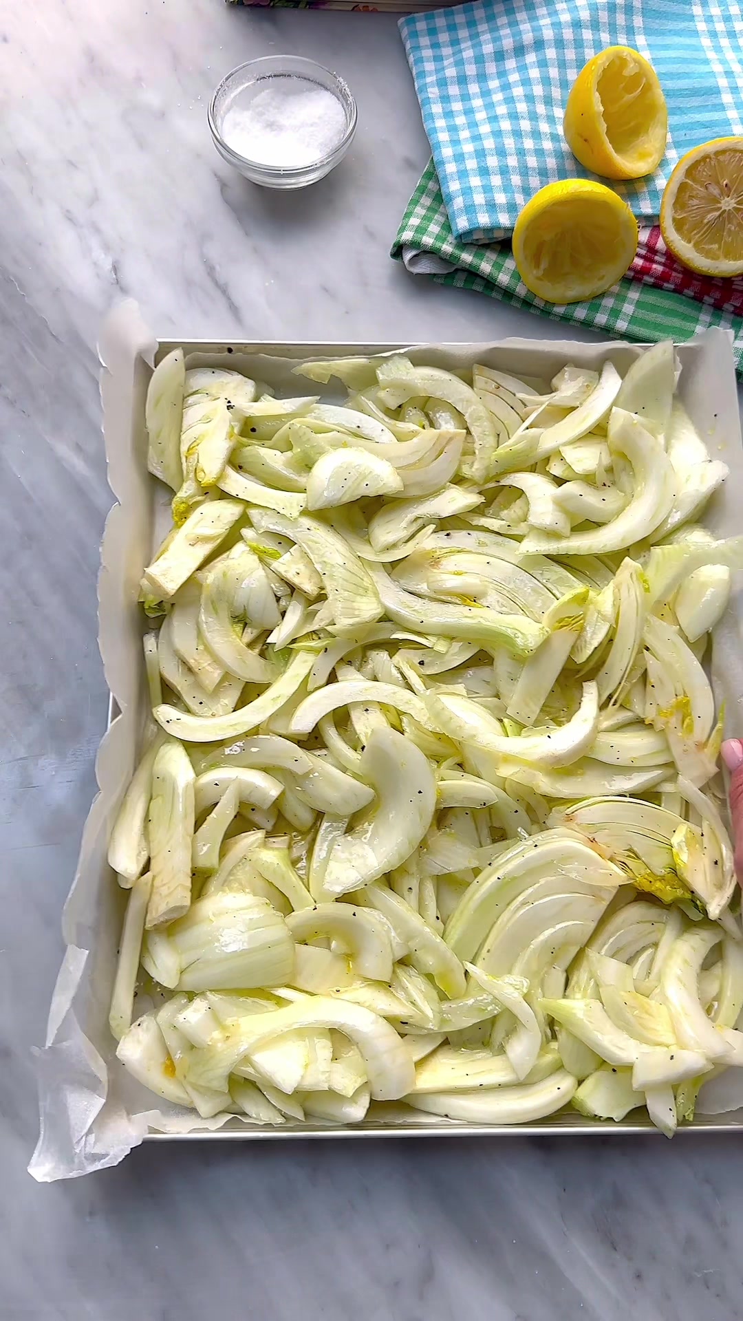 @Allacciateilgrembiul