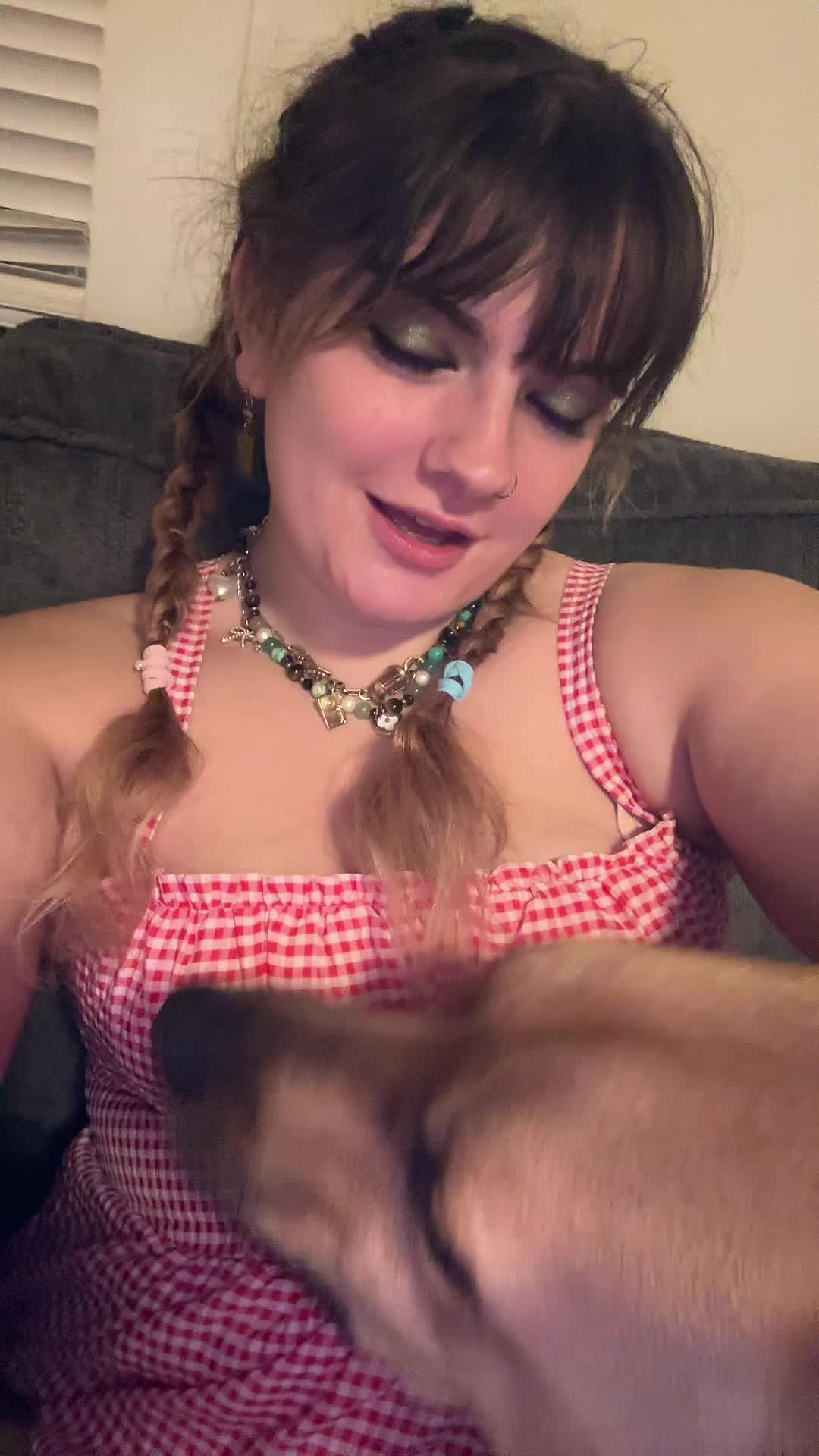 @🦖madi🦖