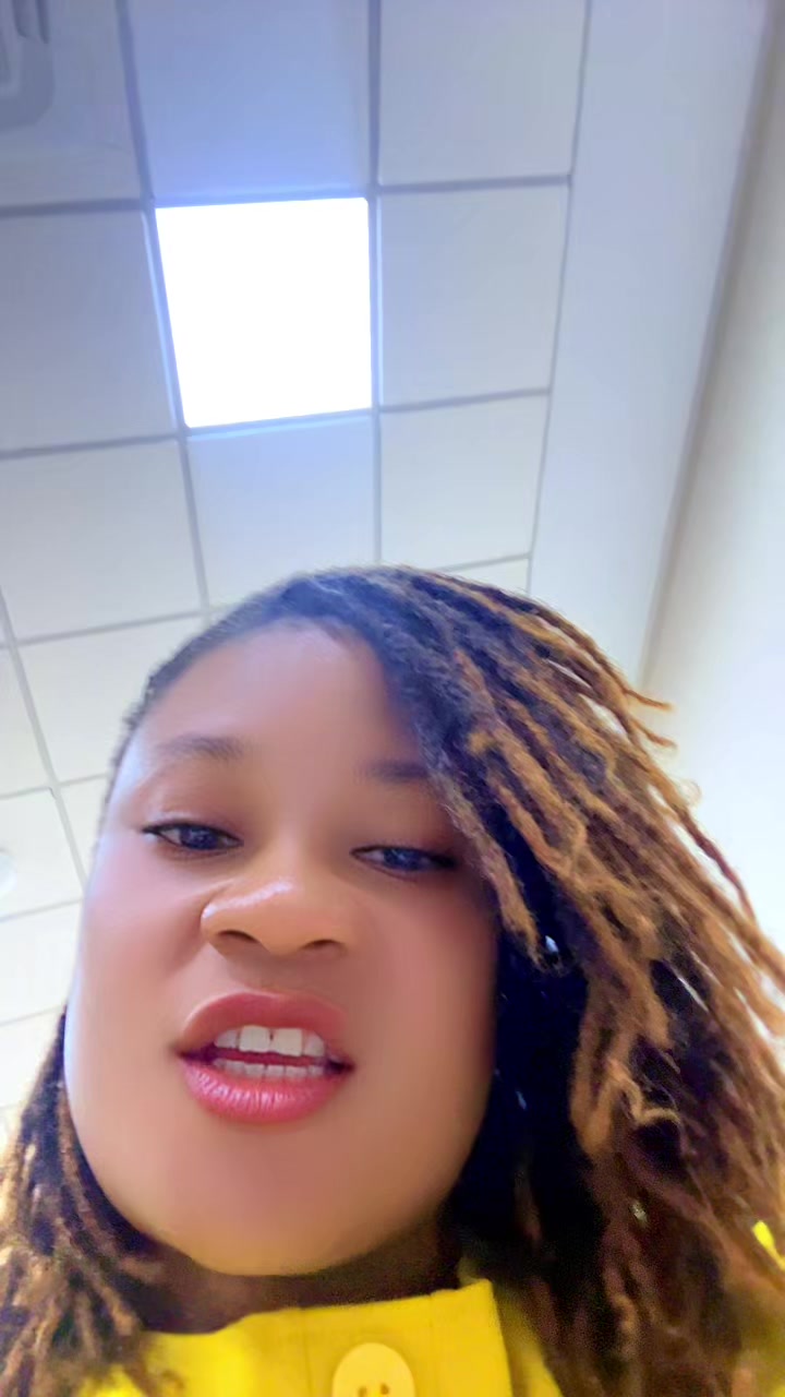 @Lacoquine@🥰