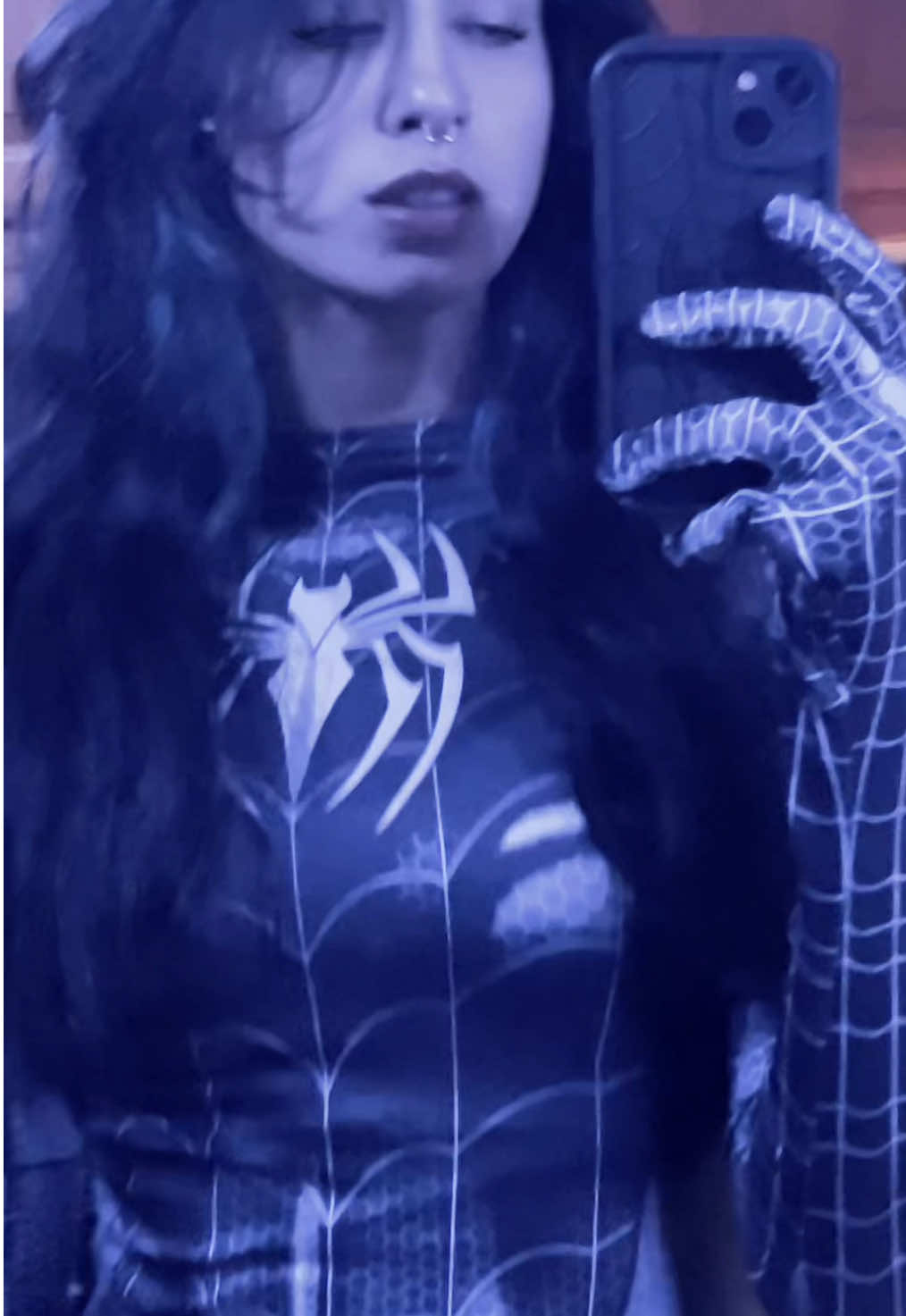 @𝔢𝔪𝔦𝔩𝔶
