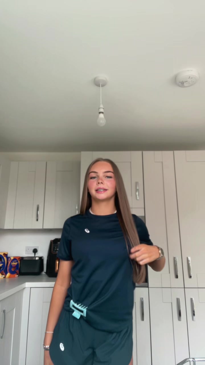 @𝐟𝐫𝐞𝐲𝐚🎀