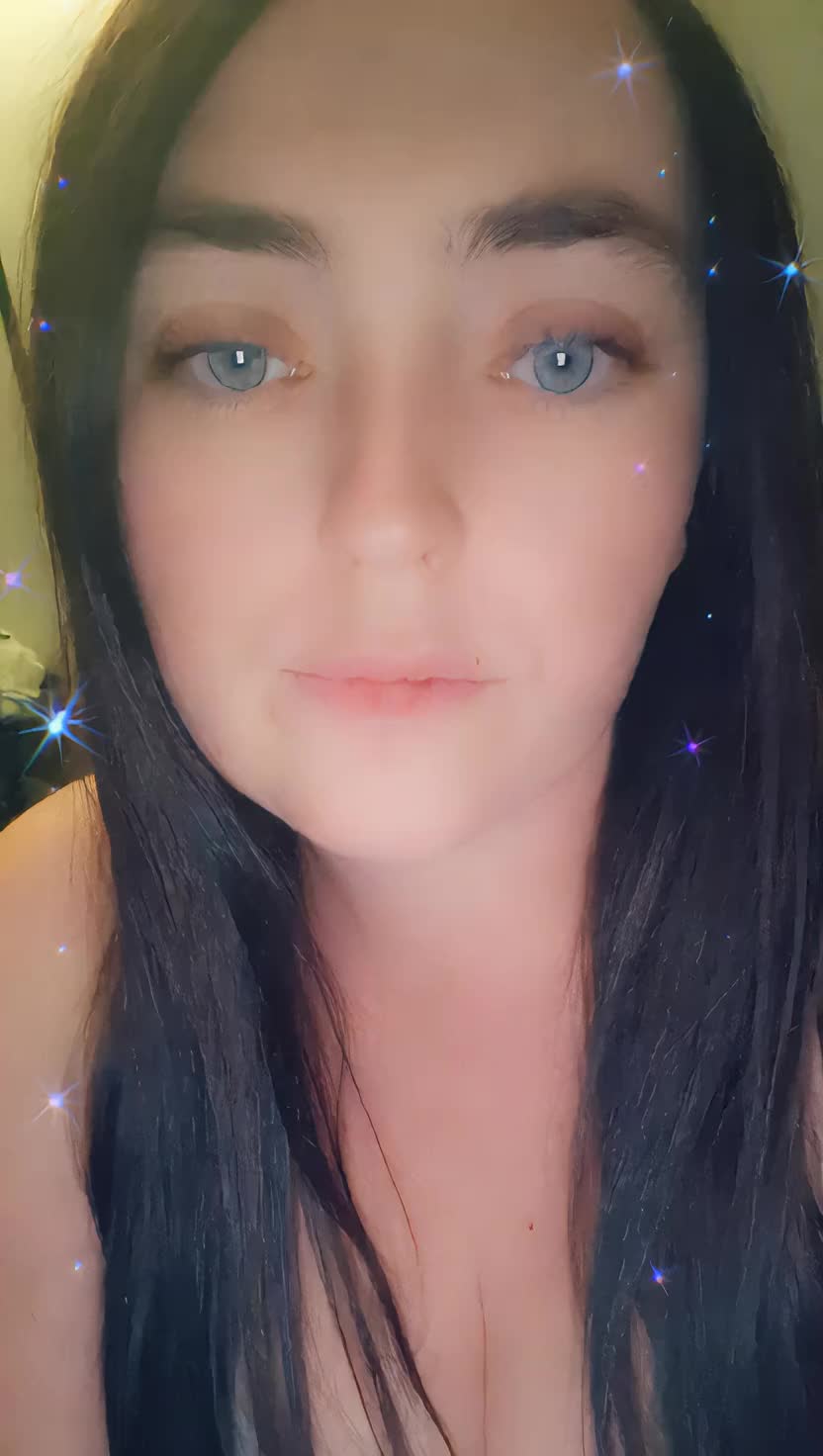 @❤️Nicole❤️🏴