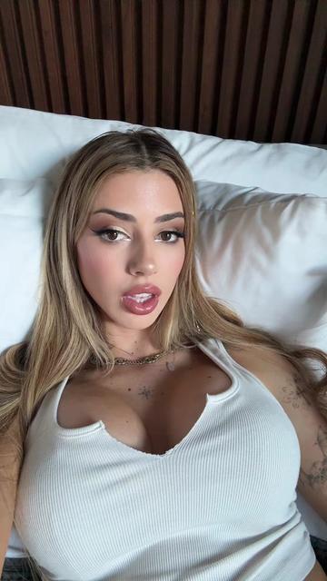 @Emz
