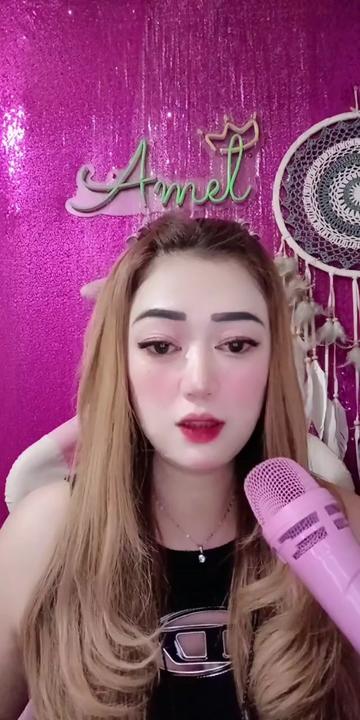 @icha.Laura