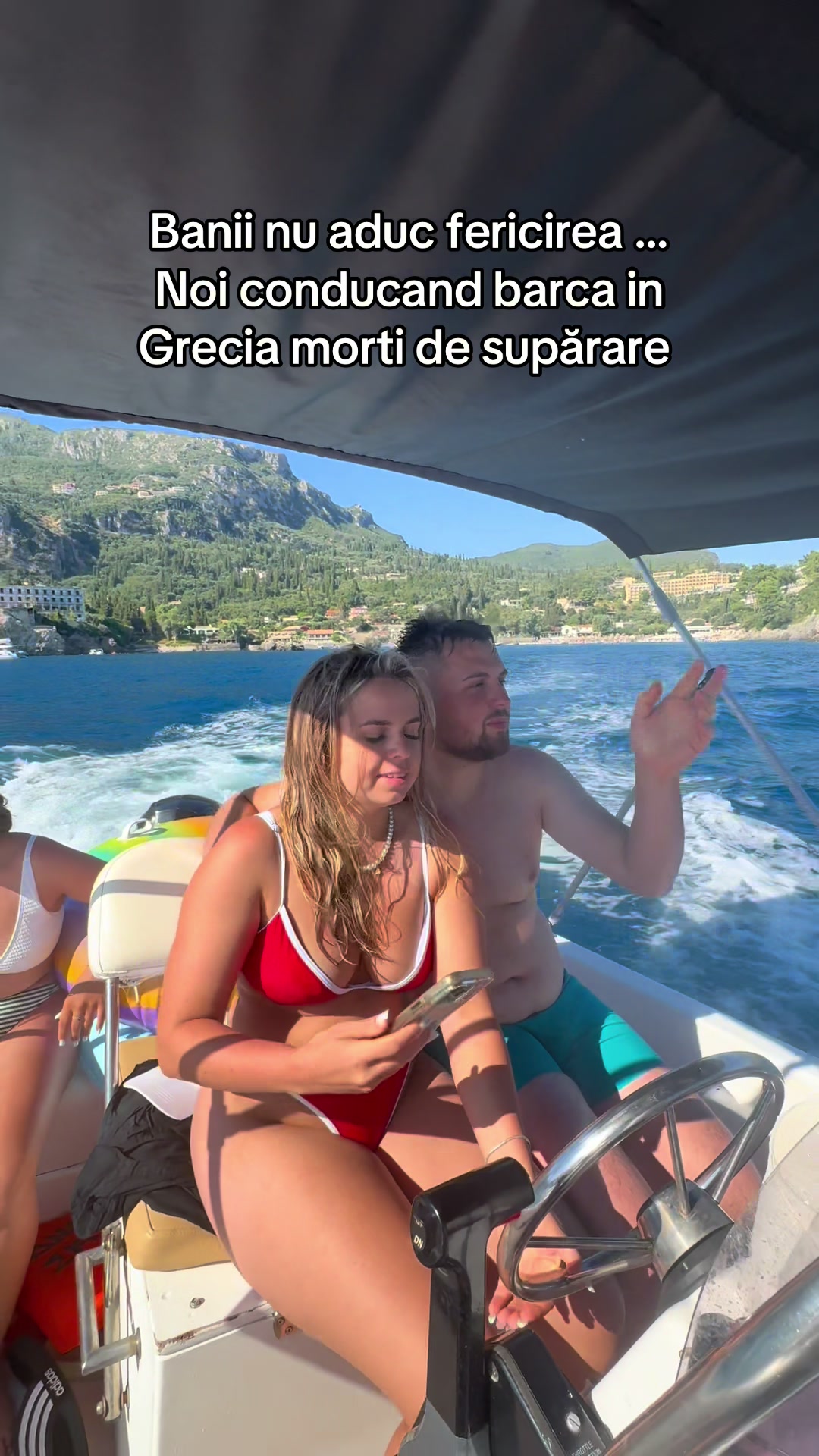 @Anna-Maria Manole