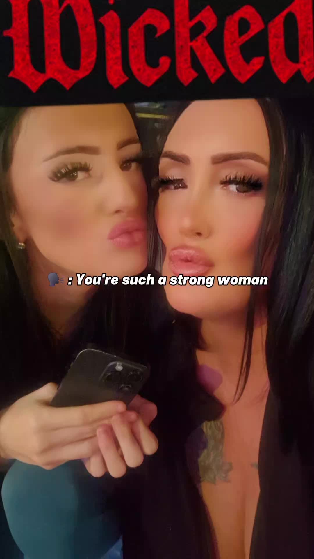 @THE FEMALE BOSS 😜