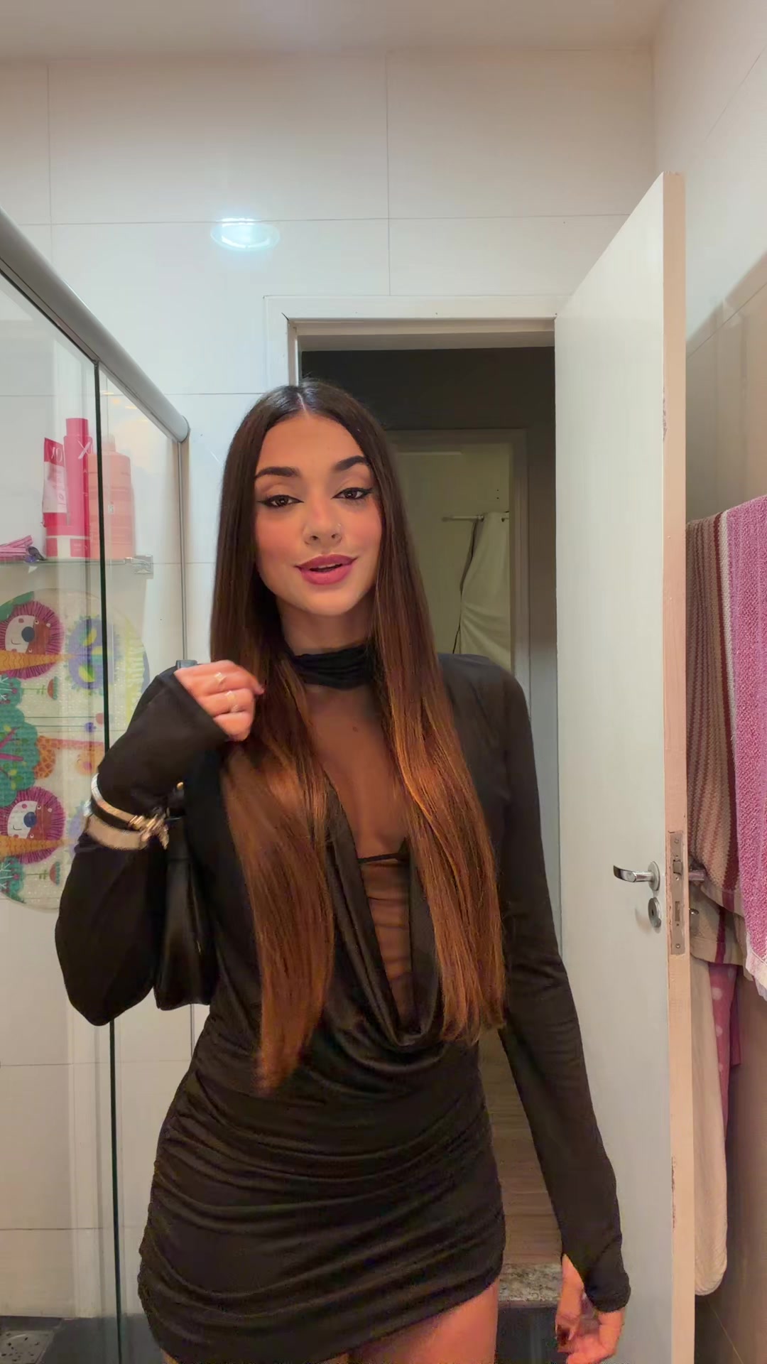 @Naíla