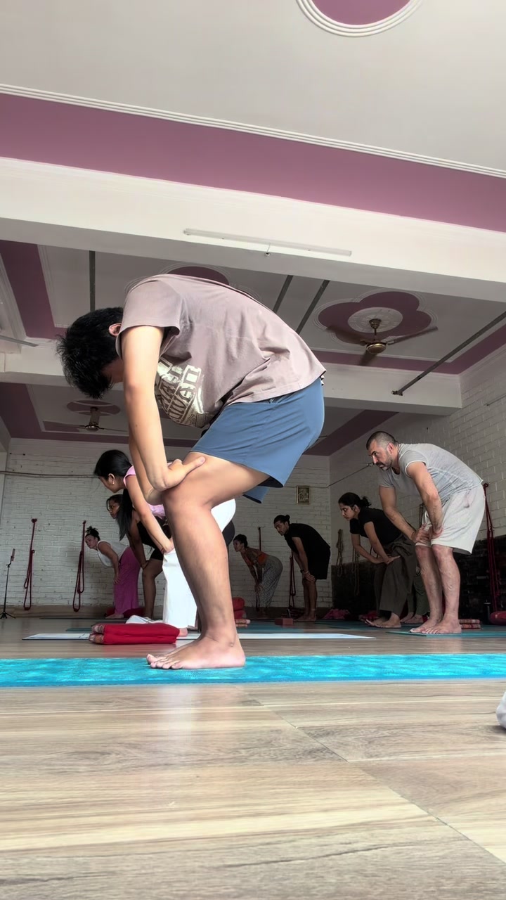 @Yoga With ဆရာ Thurein 🧘&zwj;♂️