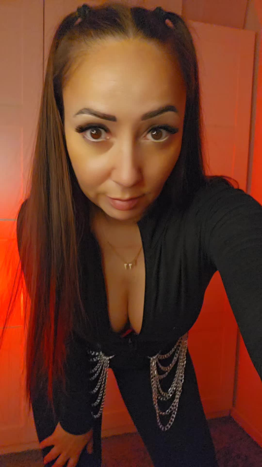 @LeeTizia