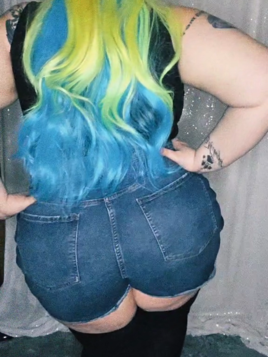 @AJ Bug Cosplay