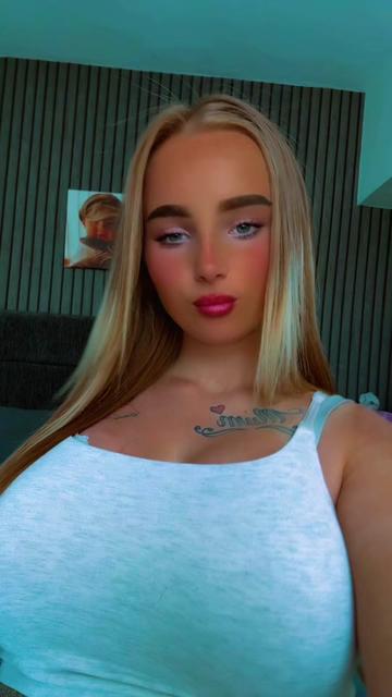 @️Lil❤️🍒