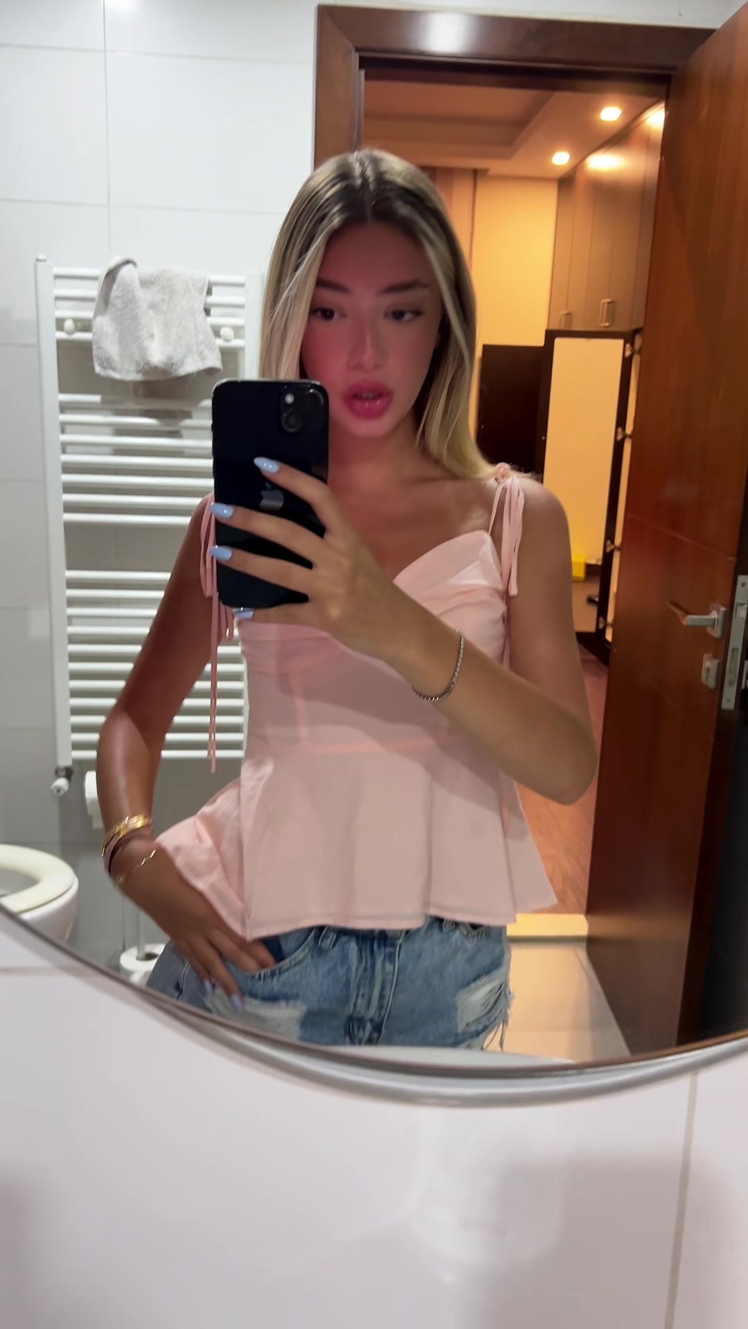 @mia