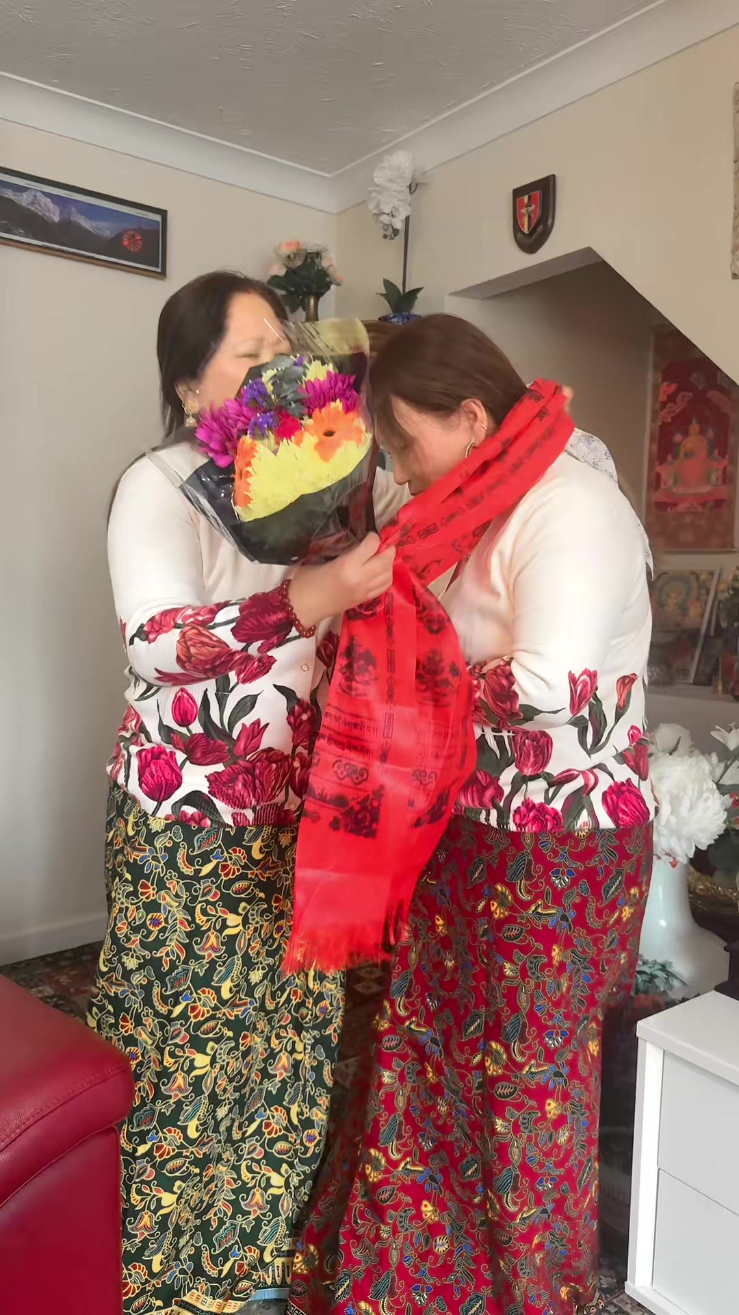 @Kamala 🦋Gurung ✨🙋&zwj;♀️