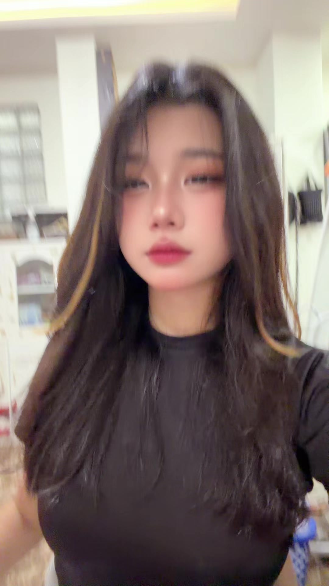 @Phyo-:/;”