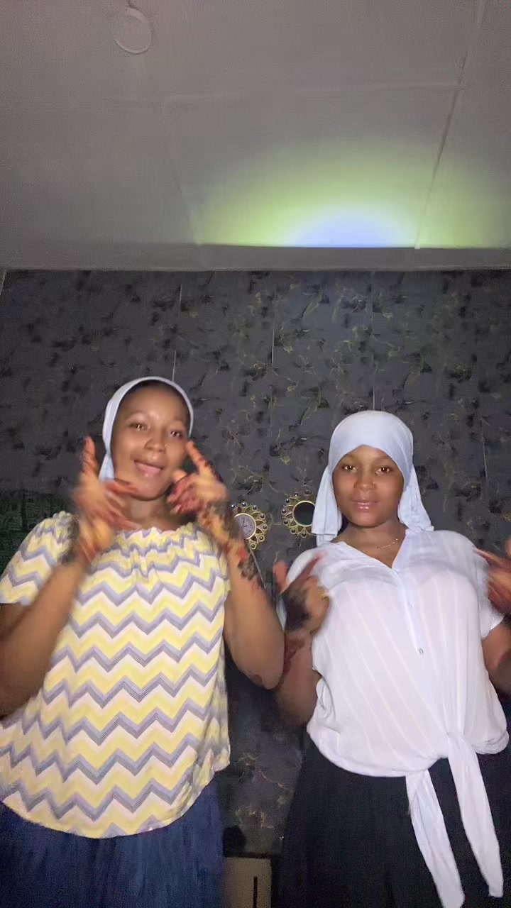 @Ummi & Ummitar👯&zwj;♀️♾️💕
