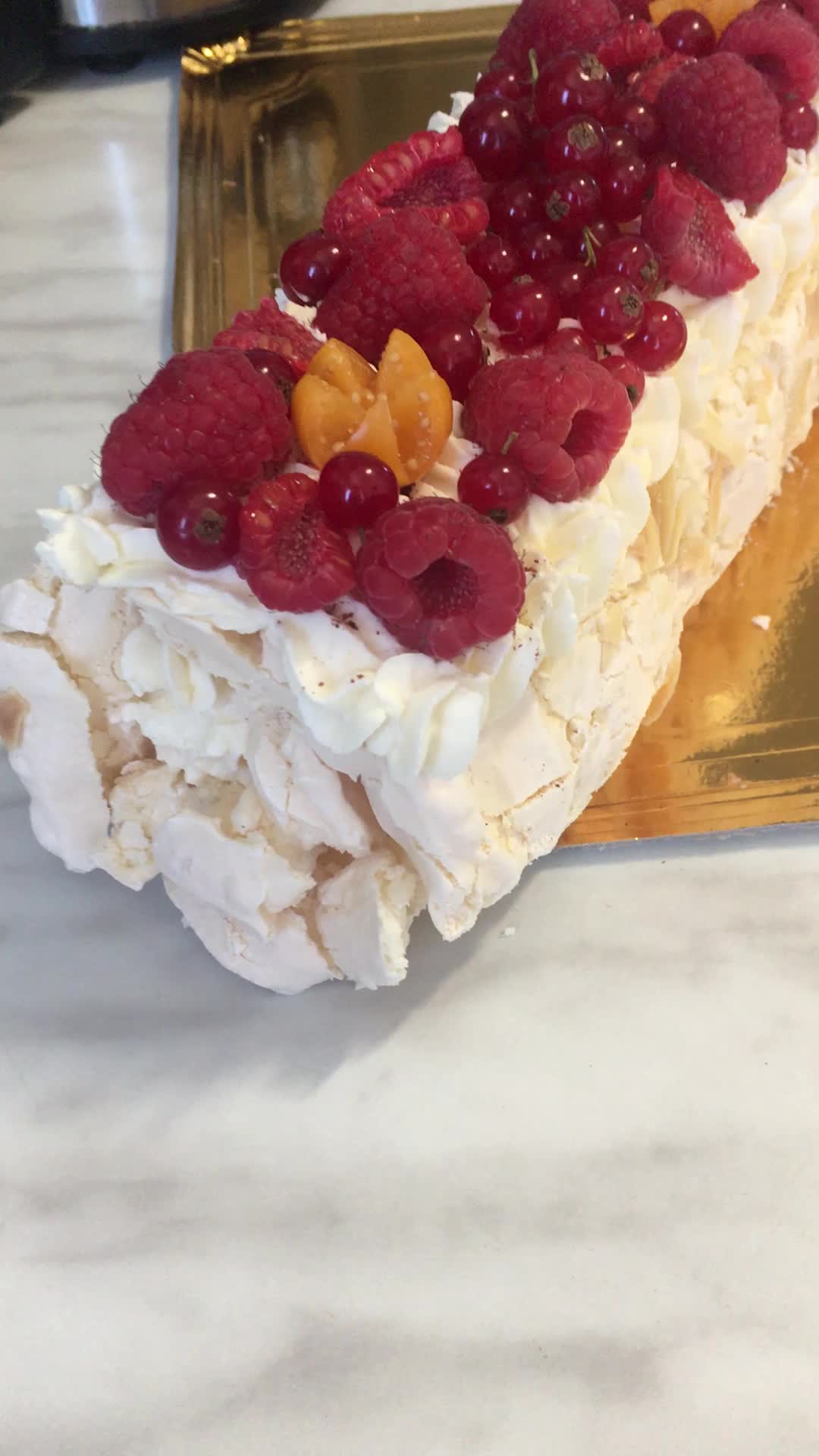 @lacrima_s_cakes_