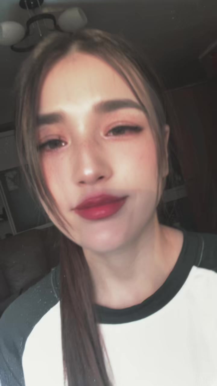 @🌗❤️🤍