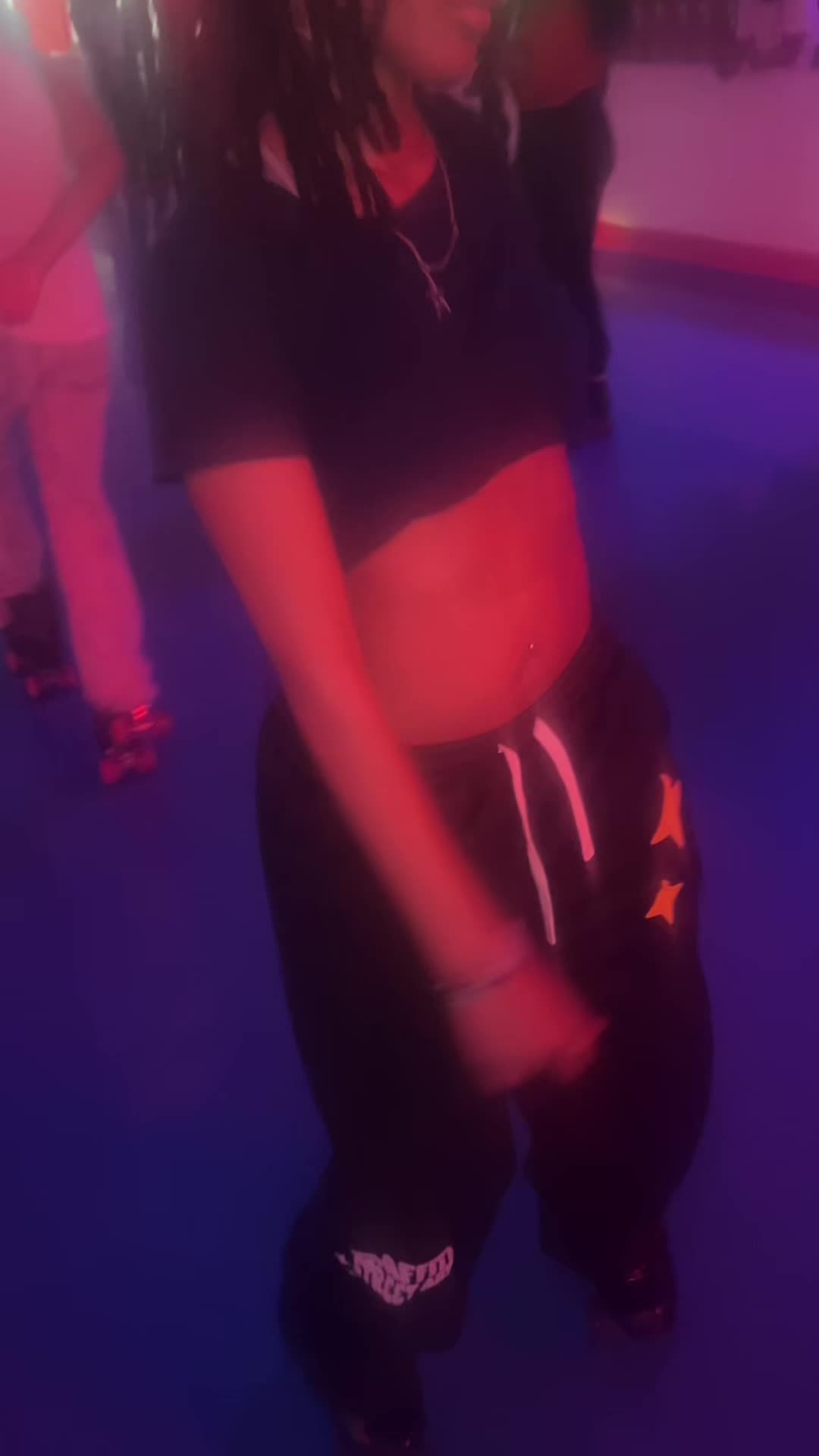 @✭