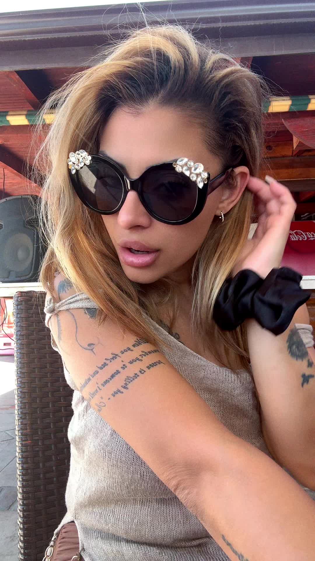 @𝓑𝓮𝓽𝓽𝔂 &hellip; 💋