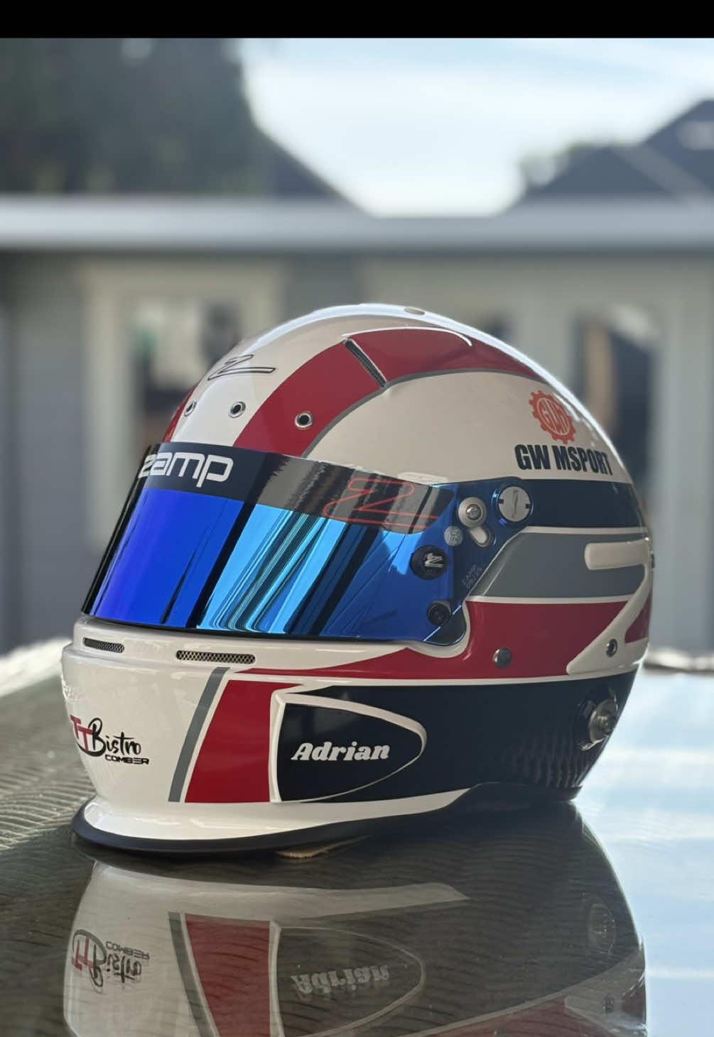 @theraceshackuk