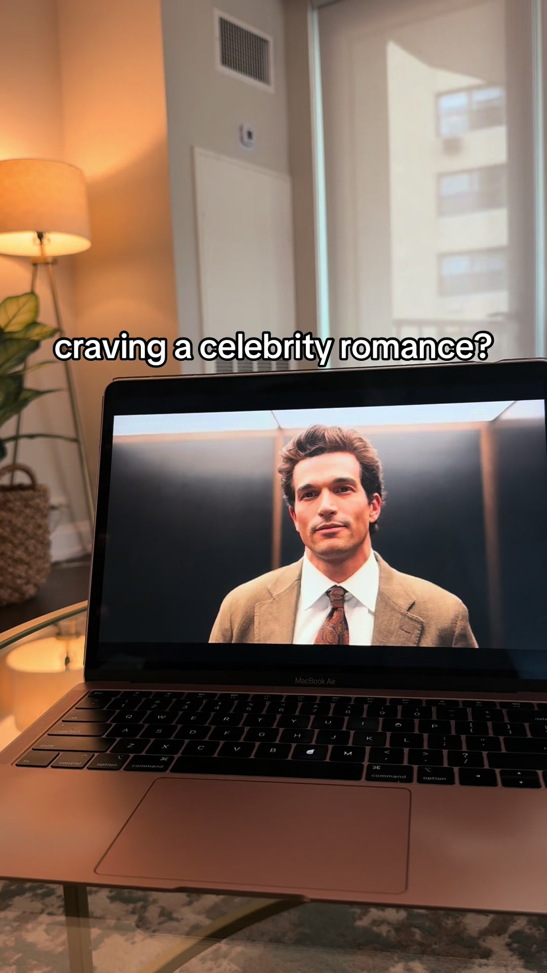 @Author Laura Devine ๐๐