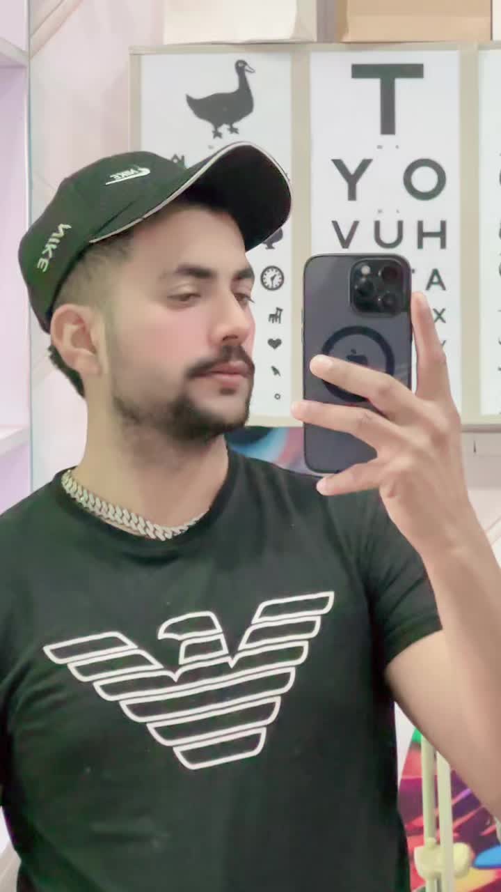 @MUNDA🎭SAlKOTi🦅🎭