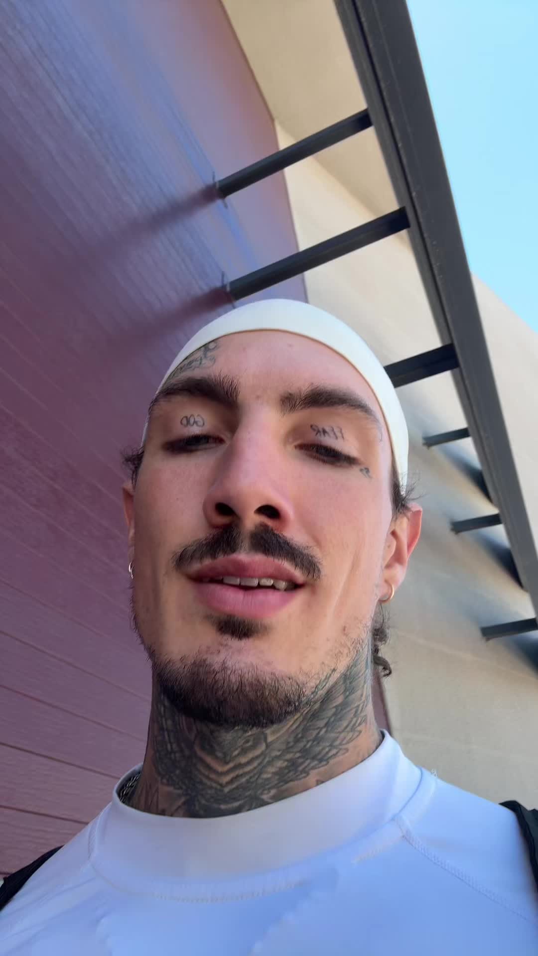 @deanothebarber