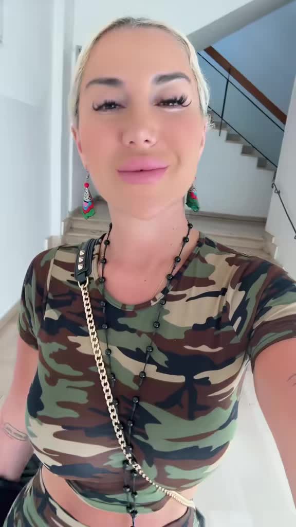 @Ela _entela