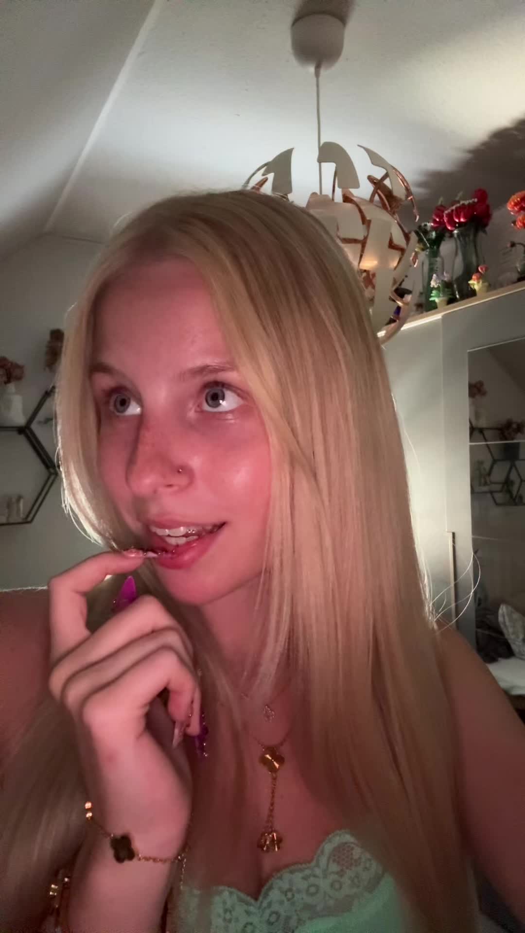 @𝐍𝐞𝐥𝐞