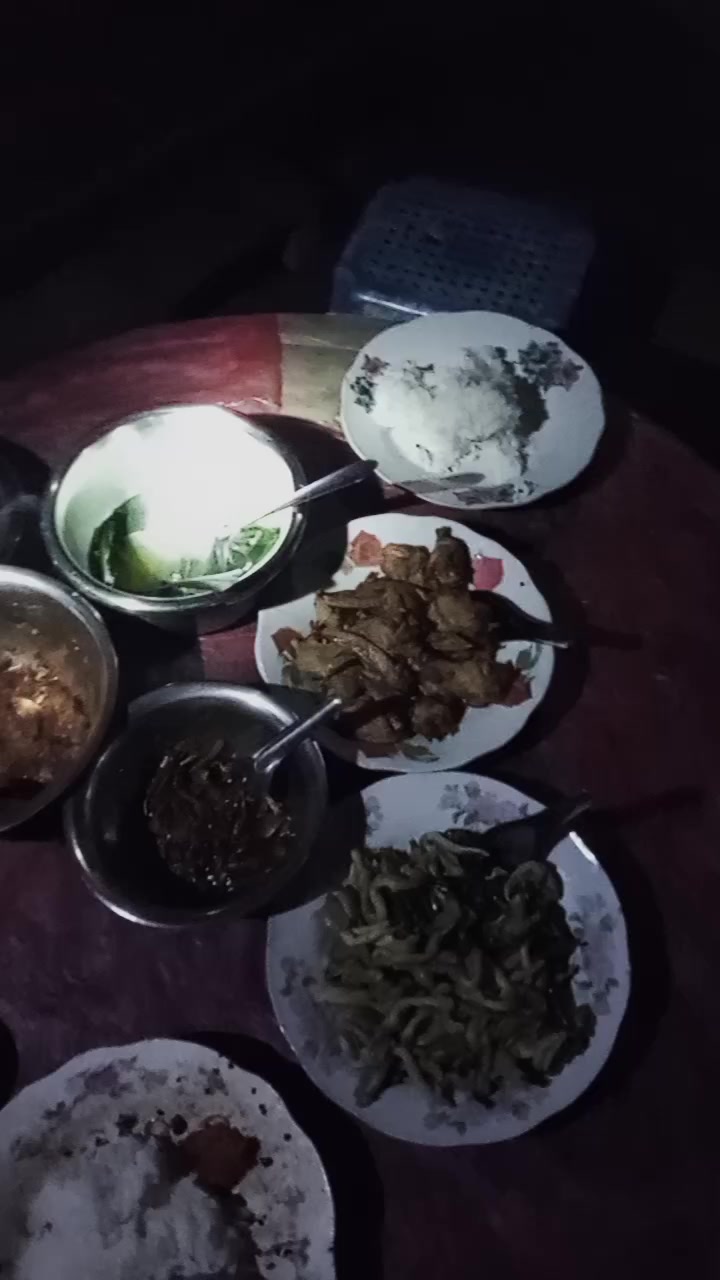 @သဇင်ခိုင်