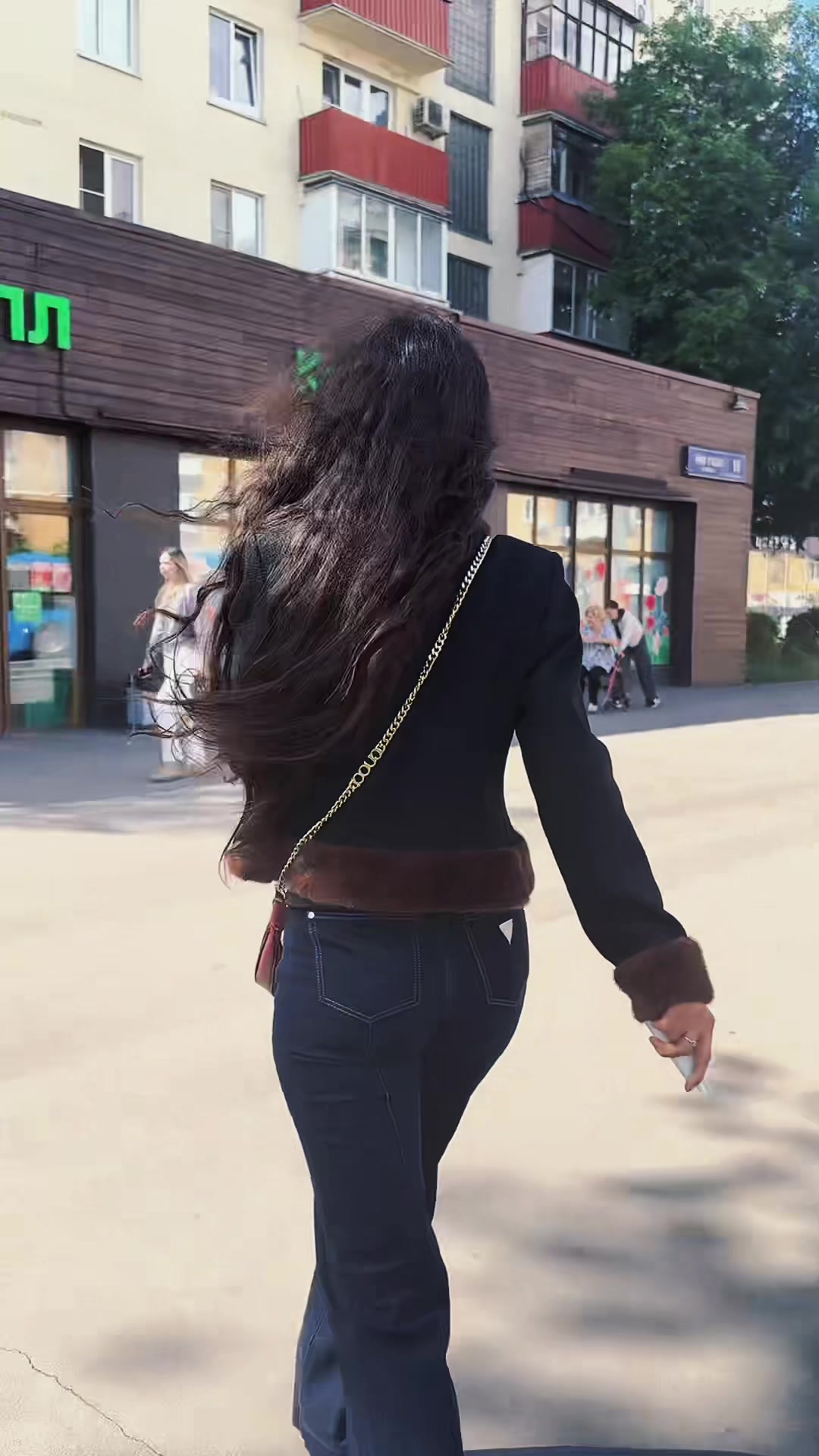 @Angelica_25