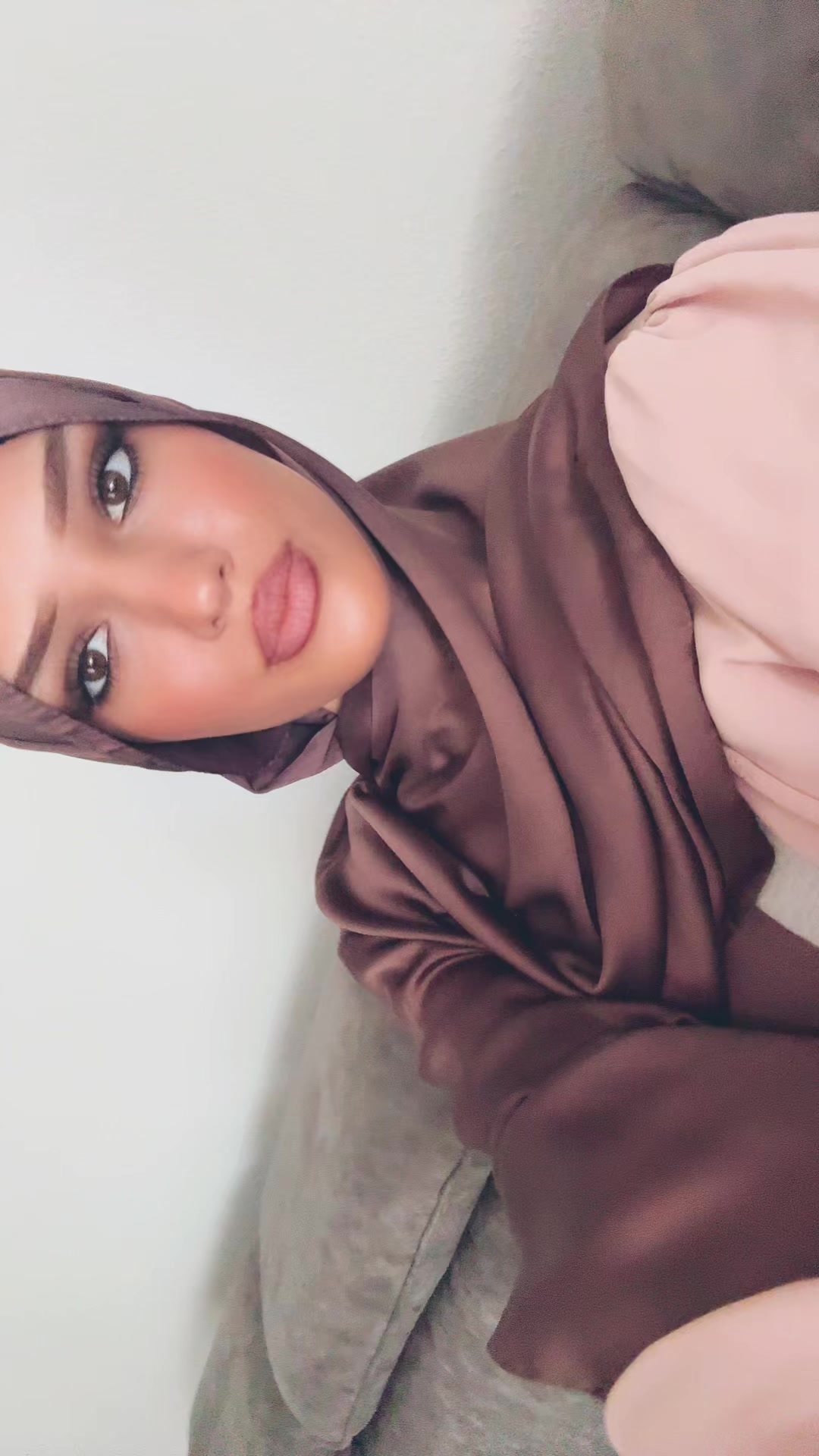 @𝒩