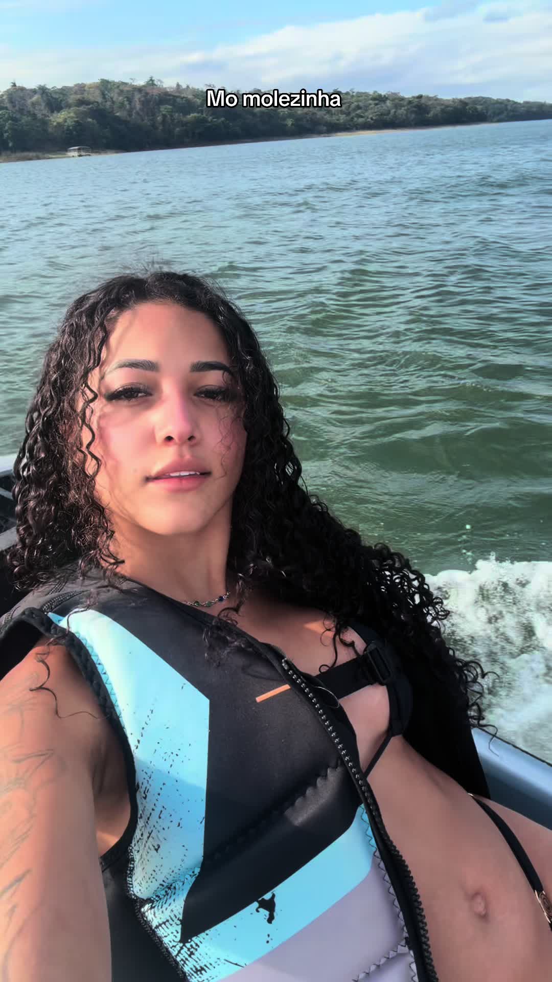 @Ana Carolina