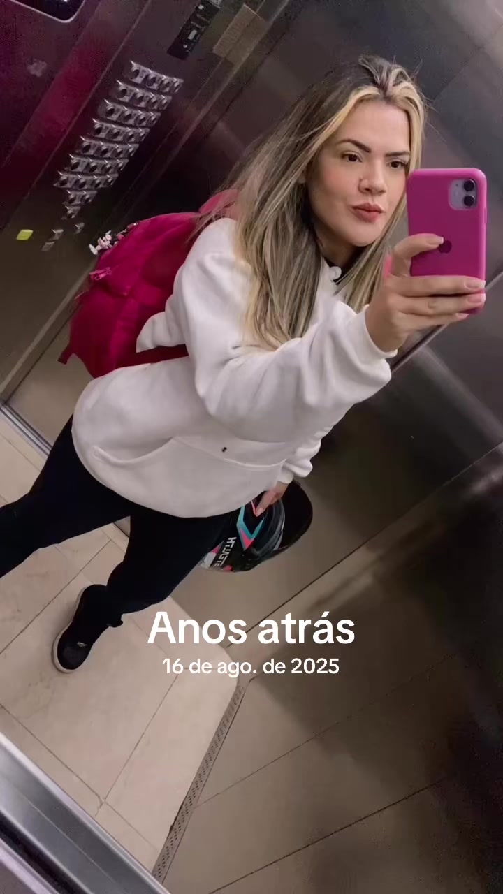 @Tais