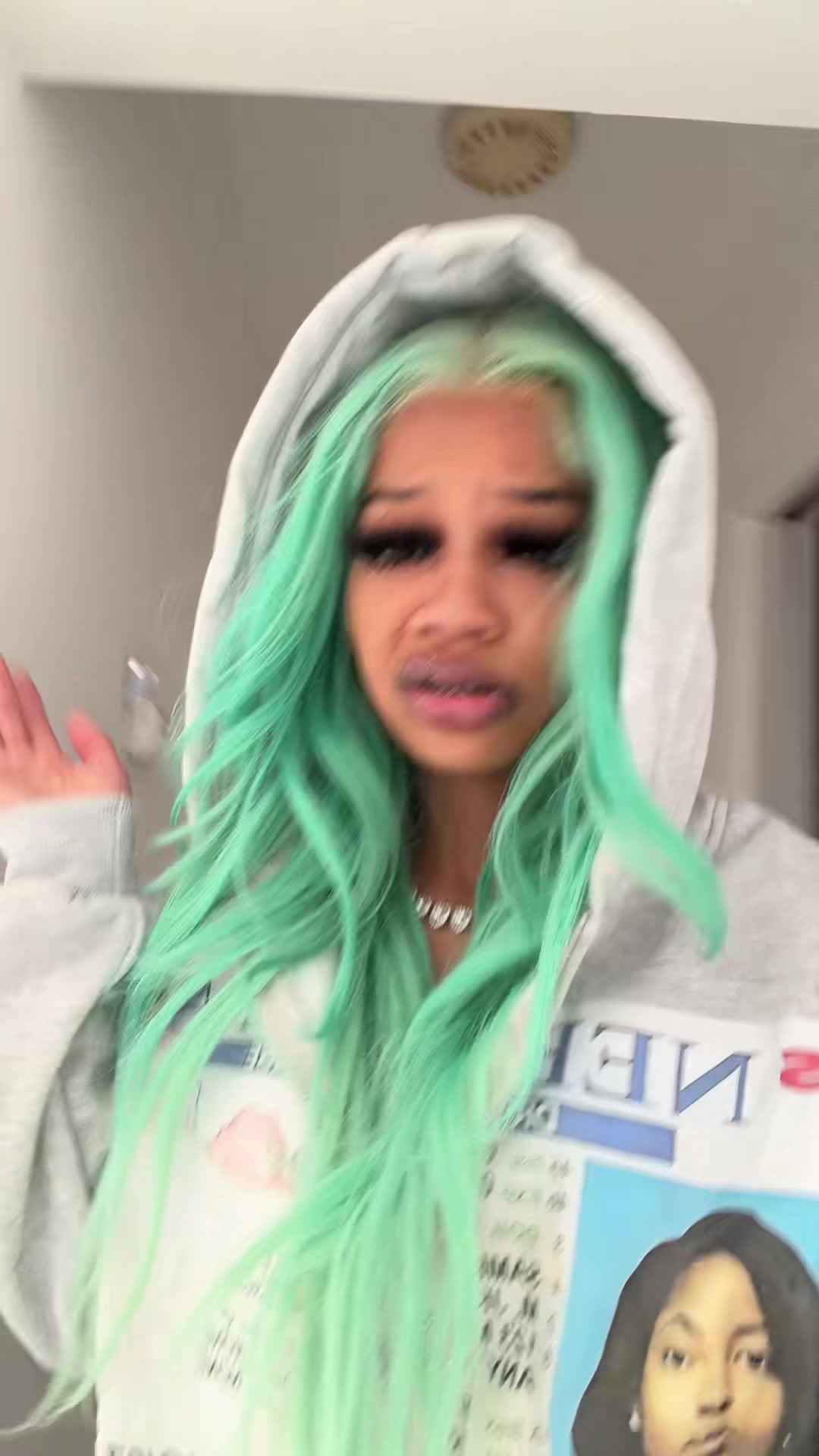 @Farahheartss