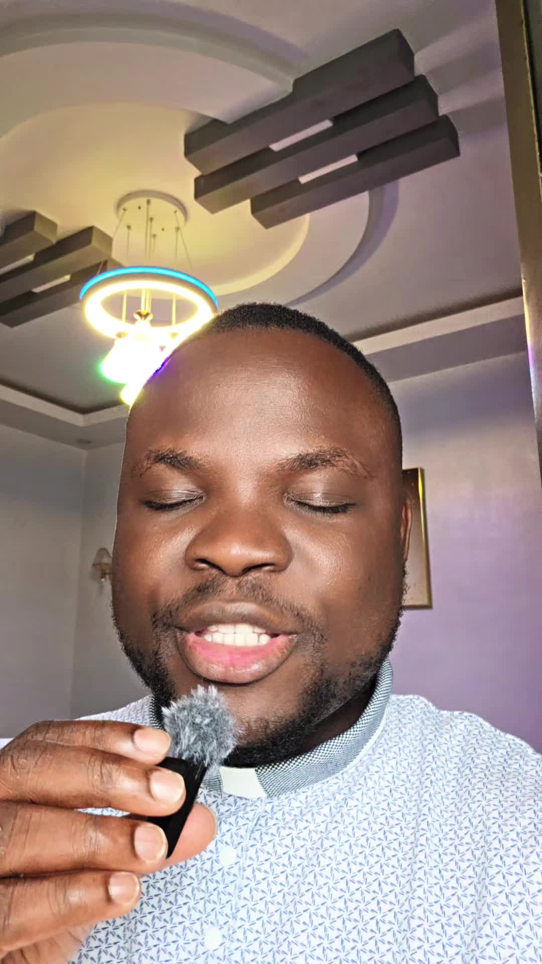 @Padre Précieux 🇨🇵🇻🇦