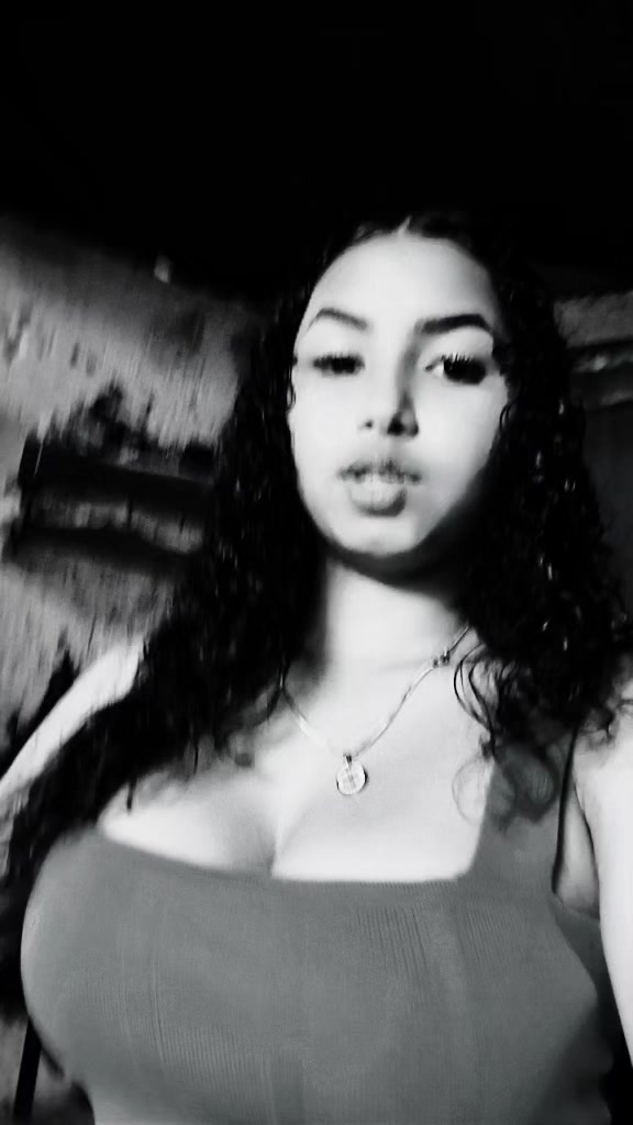 @Valentina♡