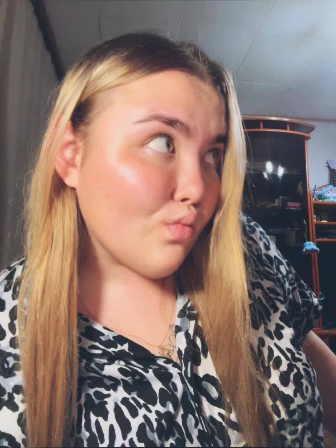 @Сладость💞