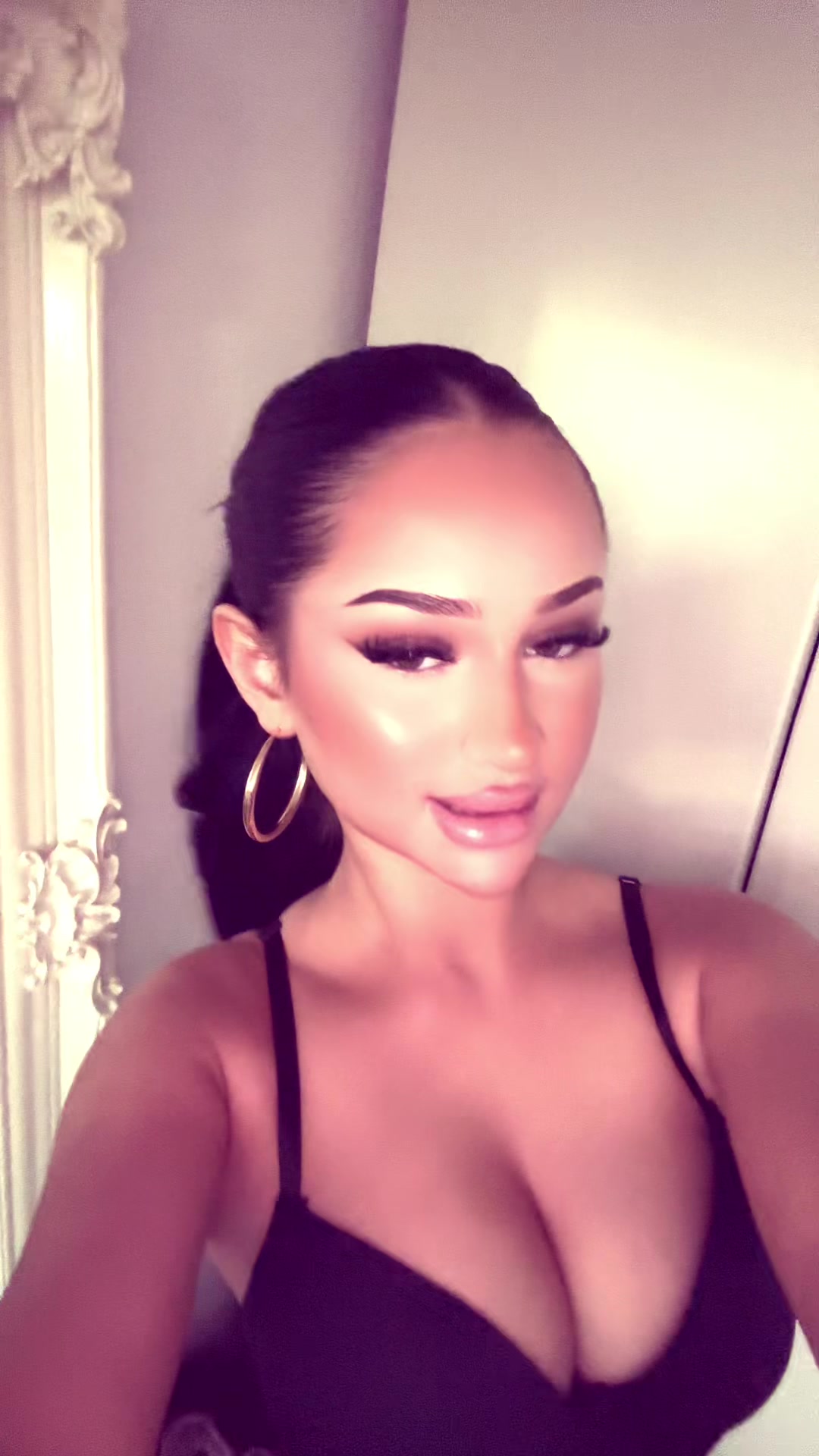 @𝒮𝒶𝓇𝒶𝒽.