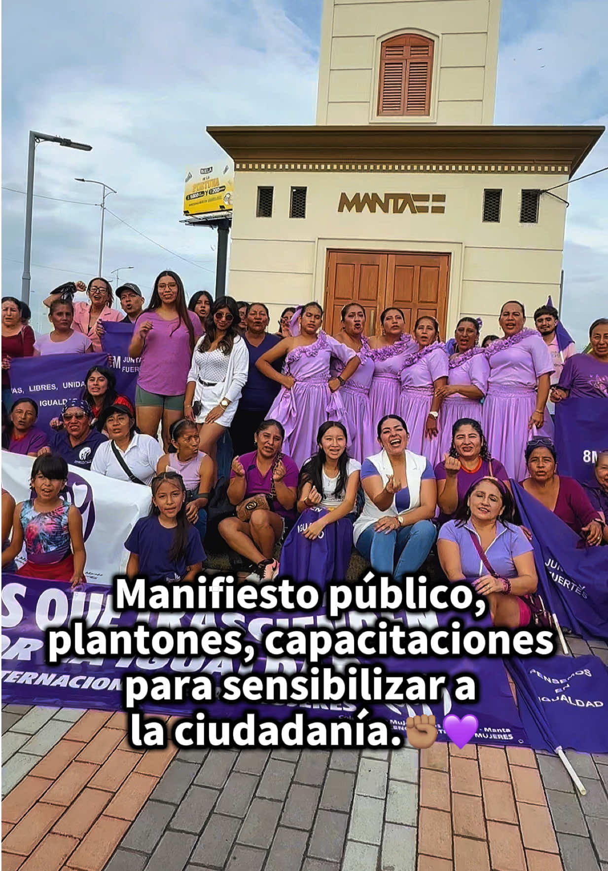 @Lady García