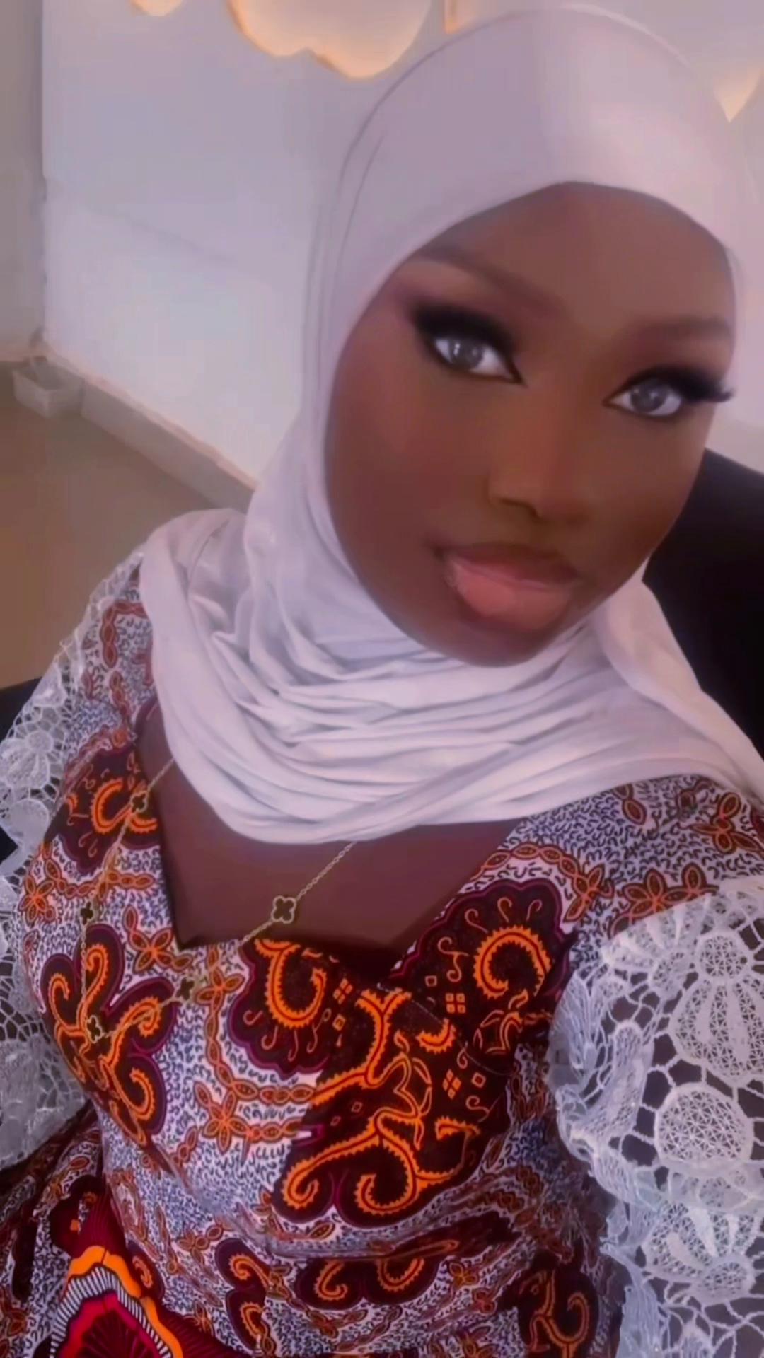 @Mrs Diouf 💍✌🏾❤️